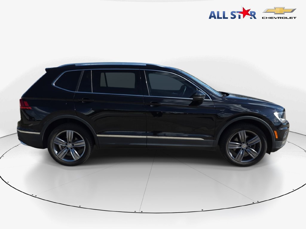 Used 2021 Volkswagen Tiguan SEL AWD/4WD image 2