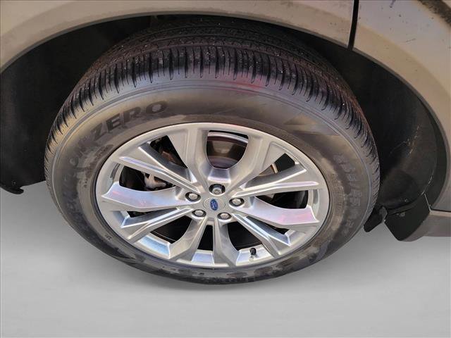 Used 2022 Ford Explorer XLT w/ Equipment Group 202A image 11