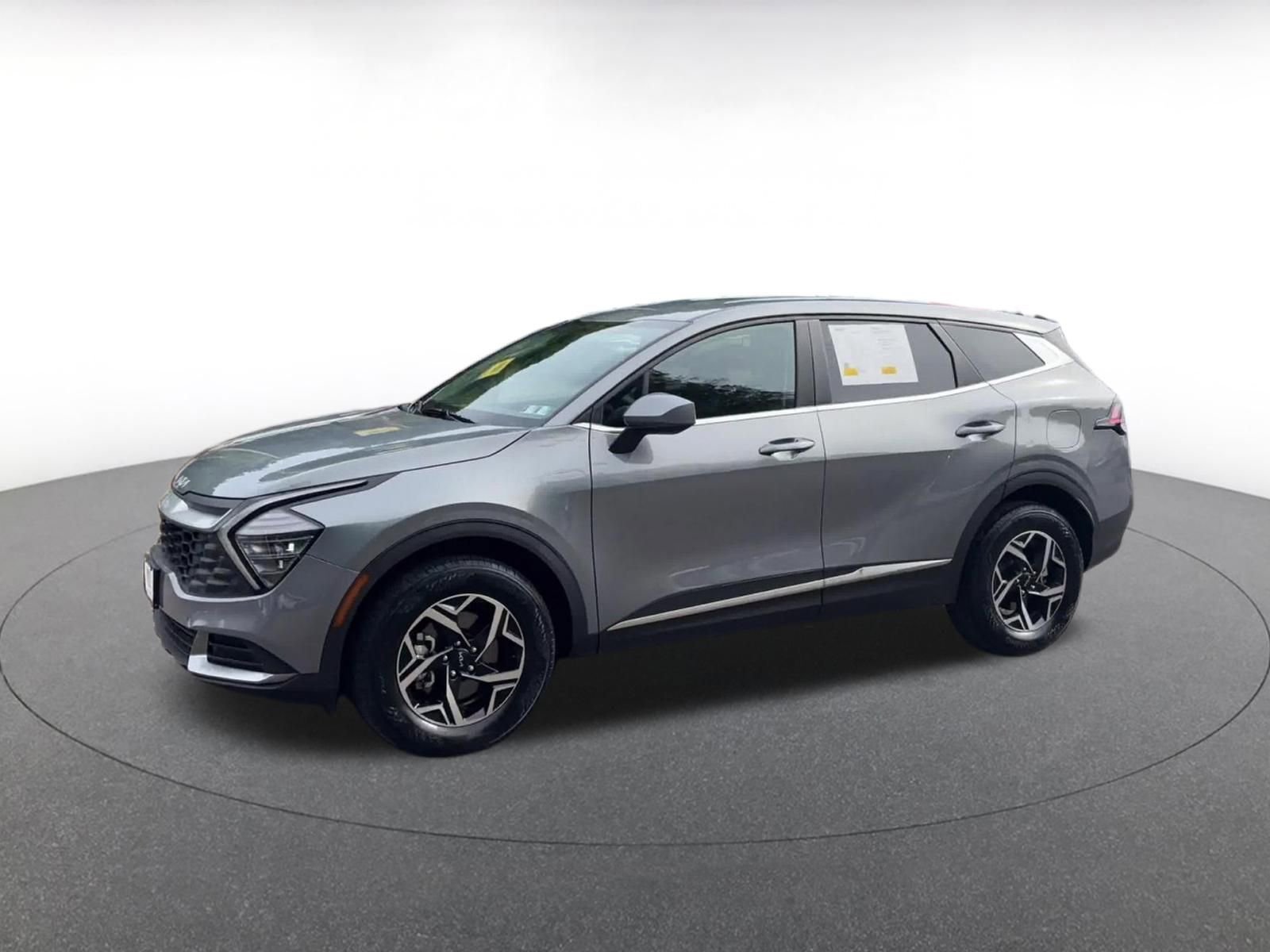 Used 2025 Kia Sportage LX AWD/4WD image 8