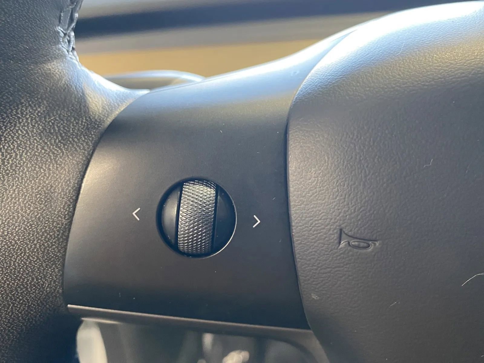 Used 2023 Tesla Model Y Long Range image 18