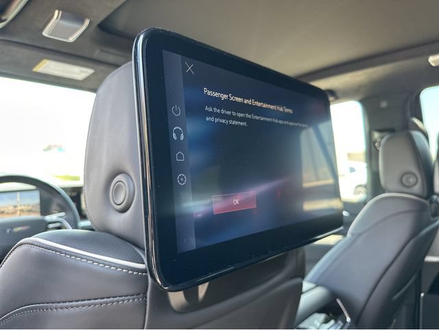 New 2026 Cadillac Escalade V w/ LPO, ONYX Package AWD/4WD image 7