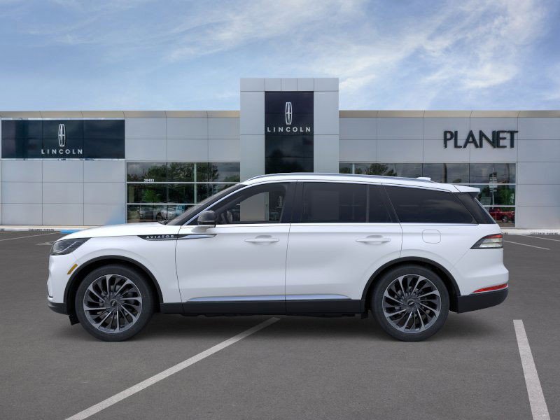 New 2025 Lincoln Aviator Reserve w/ Equipment Group 201A image 3
