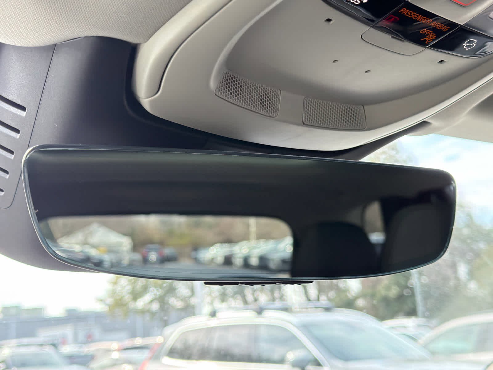 Certified 2025 Volvo XC90 B6 Plus image 68