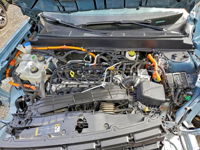 Used 2023 Ford Maverick Lariat w/ Lariat Luxury Package image 9