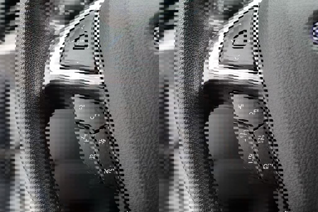 Used 2024 Ford Edge SEL image 19