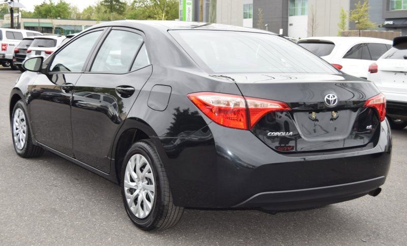 Used 2019 Toyota Corolla LE FWD image 9