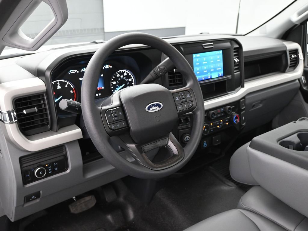 New 2026 Ford F350 XL w/ XL Chrome Package RWD image 21