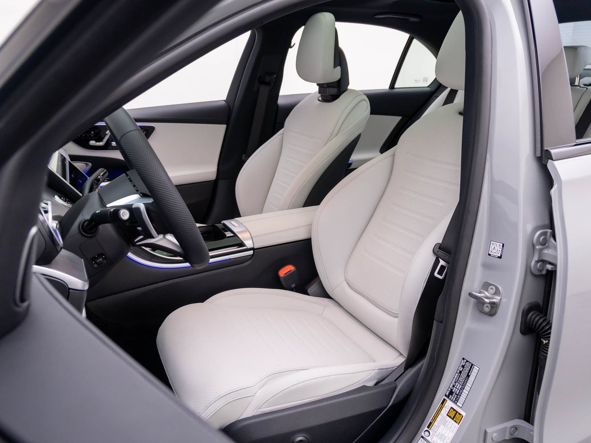 New 2026 Mercedes-Benz C 300 4MATIC Sedan image 18