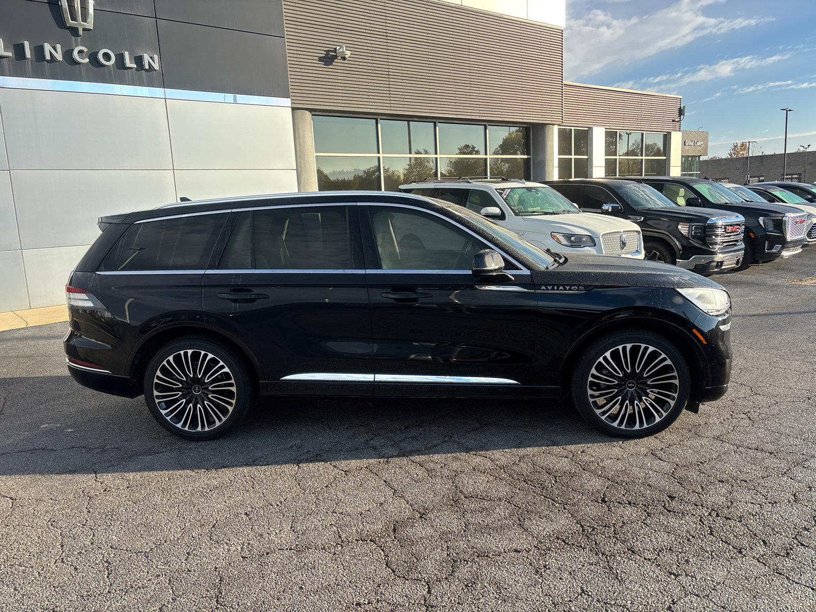 Certified 2023 Lincoln Aviator Black Label w/ Dynamic Handling Package image 8