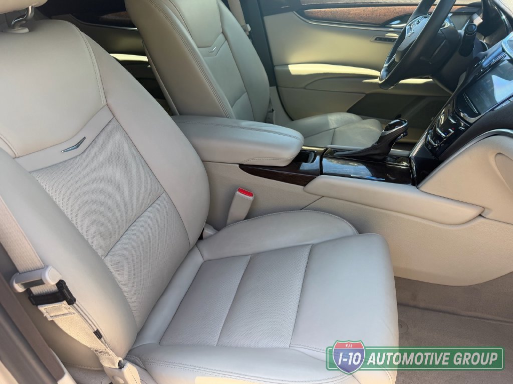 Used 2016 Cadillac XTS Luxury w/ Driver Awareness Package FWD image 13