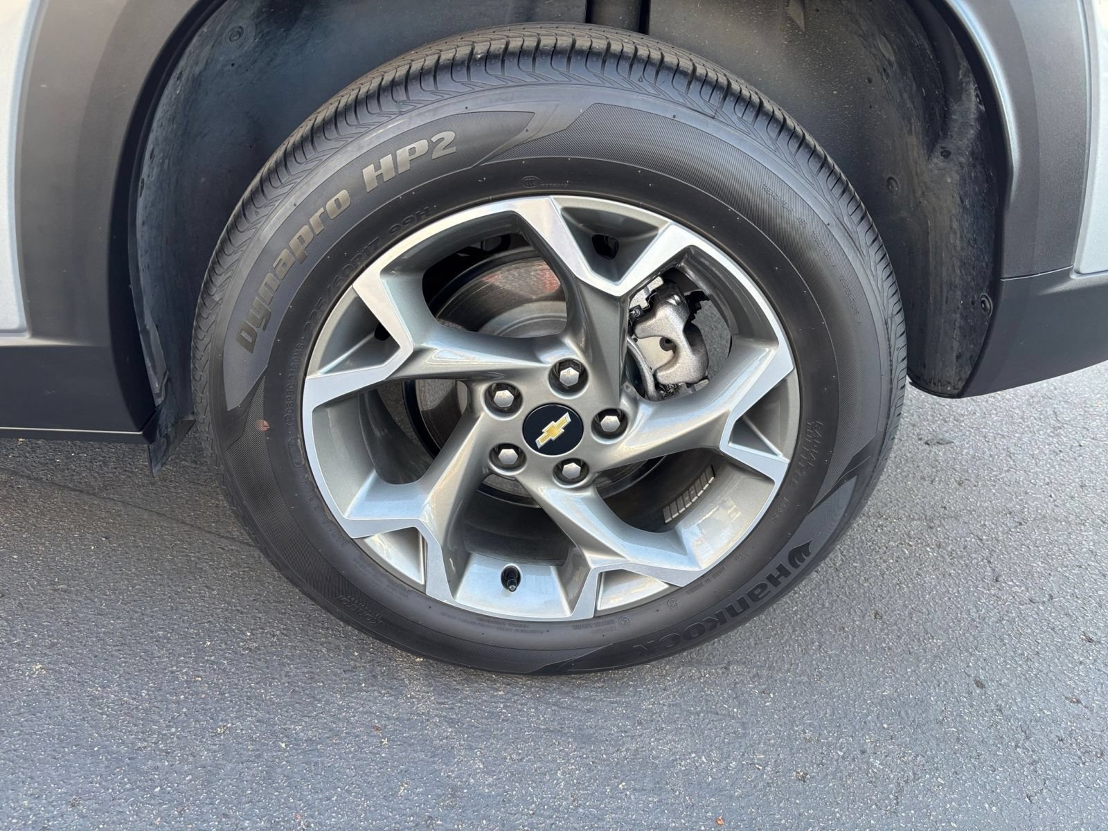 Used 2025 Chevrolet Trax LT FWD image 28