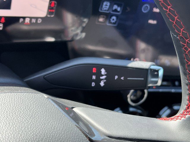 Used 2025 Chevrolet Blazer EV RS image 16