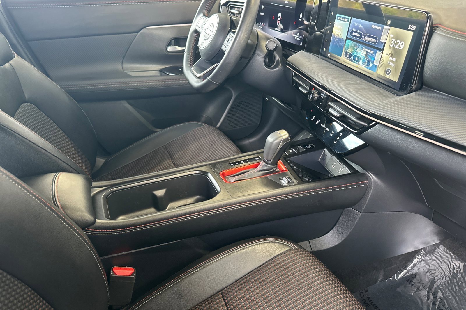 Used 2025 Nissan Kicks SR image 15