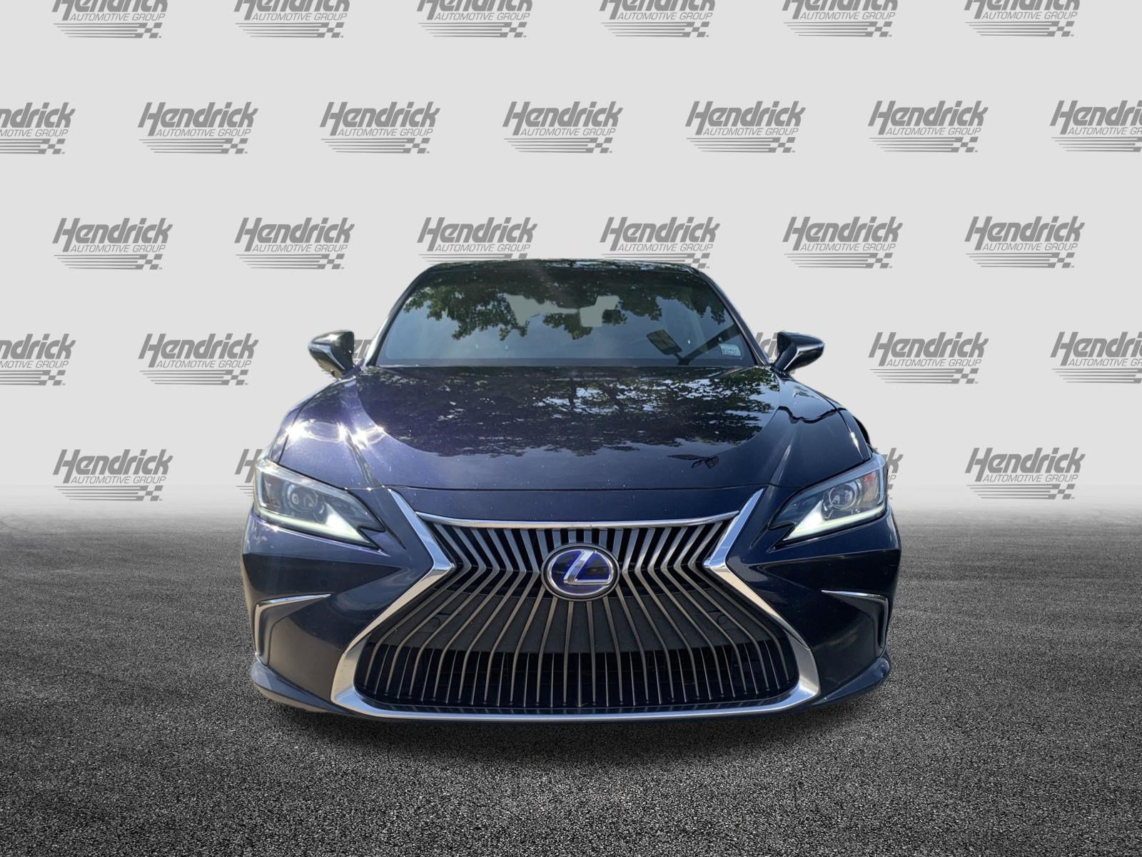 Used 2020 Lexus ES 300h w/ Premium Package FWD image 3
