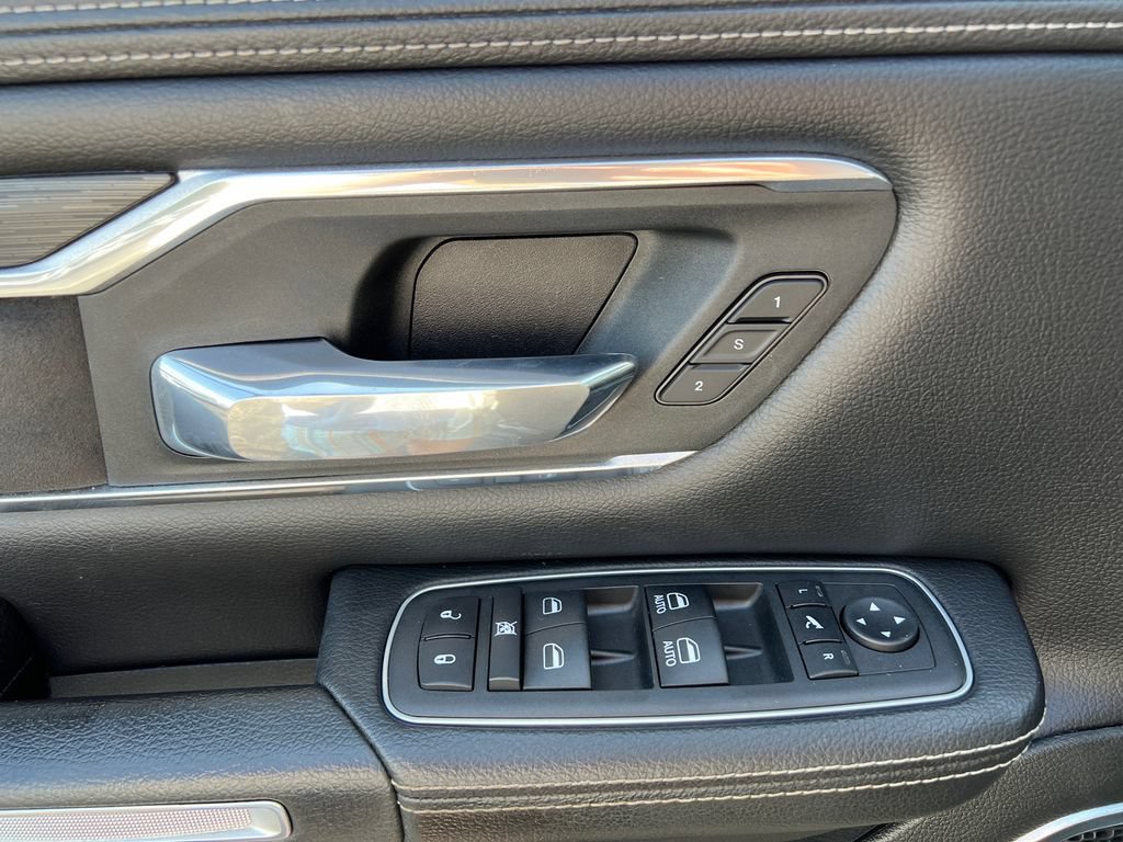 Used 2023 RAM 1500 Laramie AWD/4WD image 21