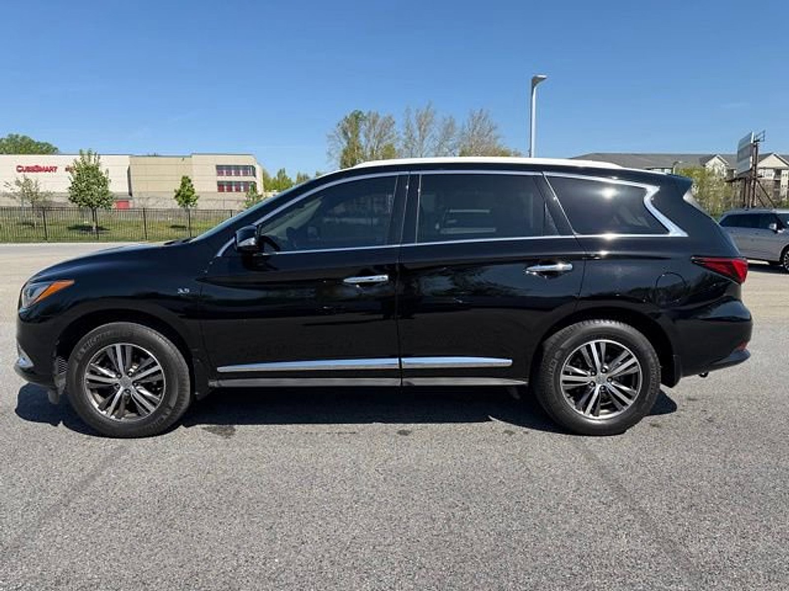 Used 2020 INFINITI QX60 Luxe AWD/4WD image 4