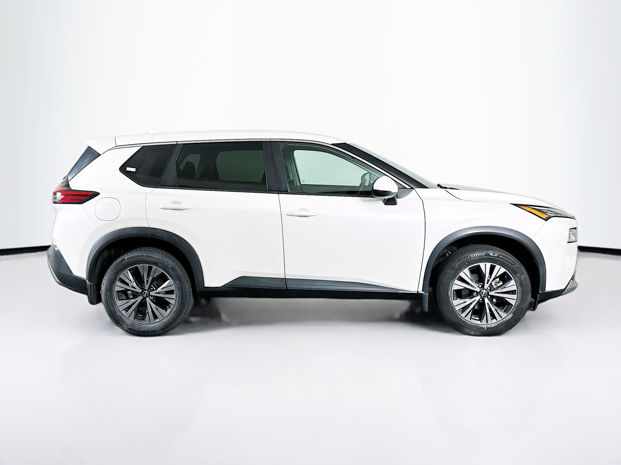 Used 2022 Nissan Rogue SV FWD image 10