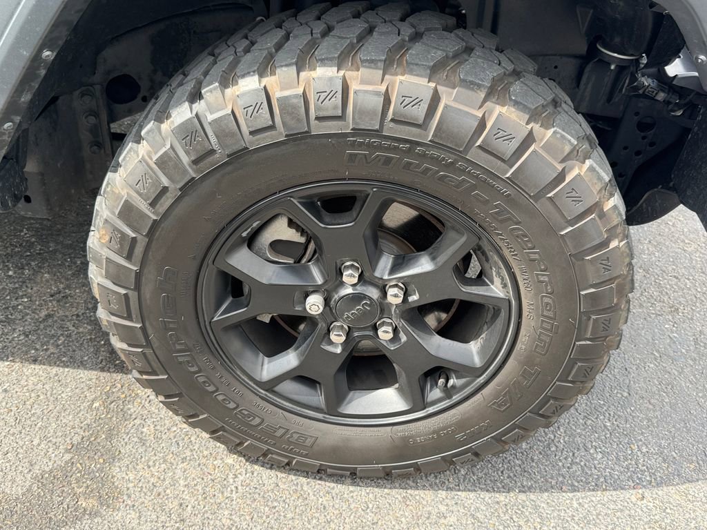 Used 2023 Jeep Wrangler Unlimited Sport image 15