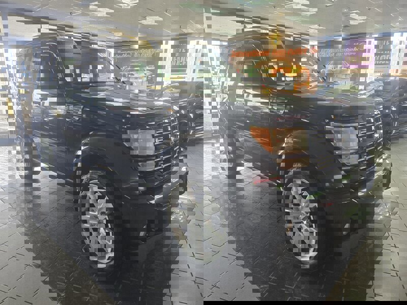 Used 2011 Dodge Nitro Heat image 3