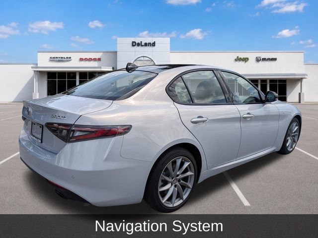Used 2024 Alfa Romeo Giulia Ti RWD image 4