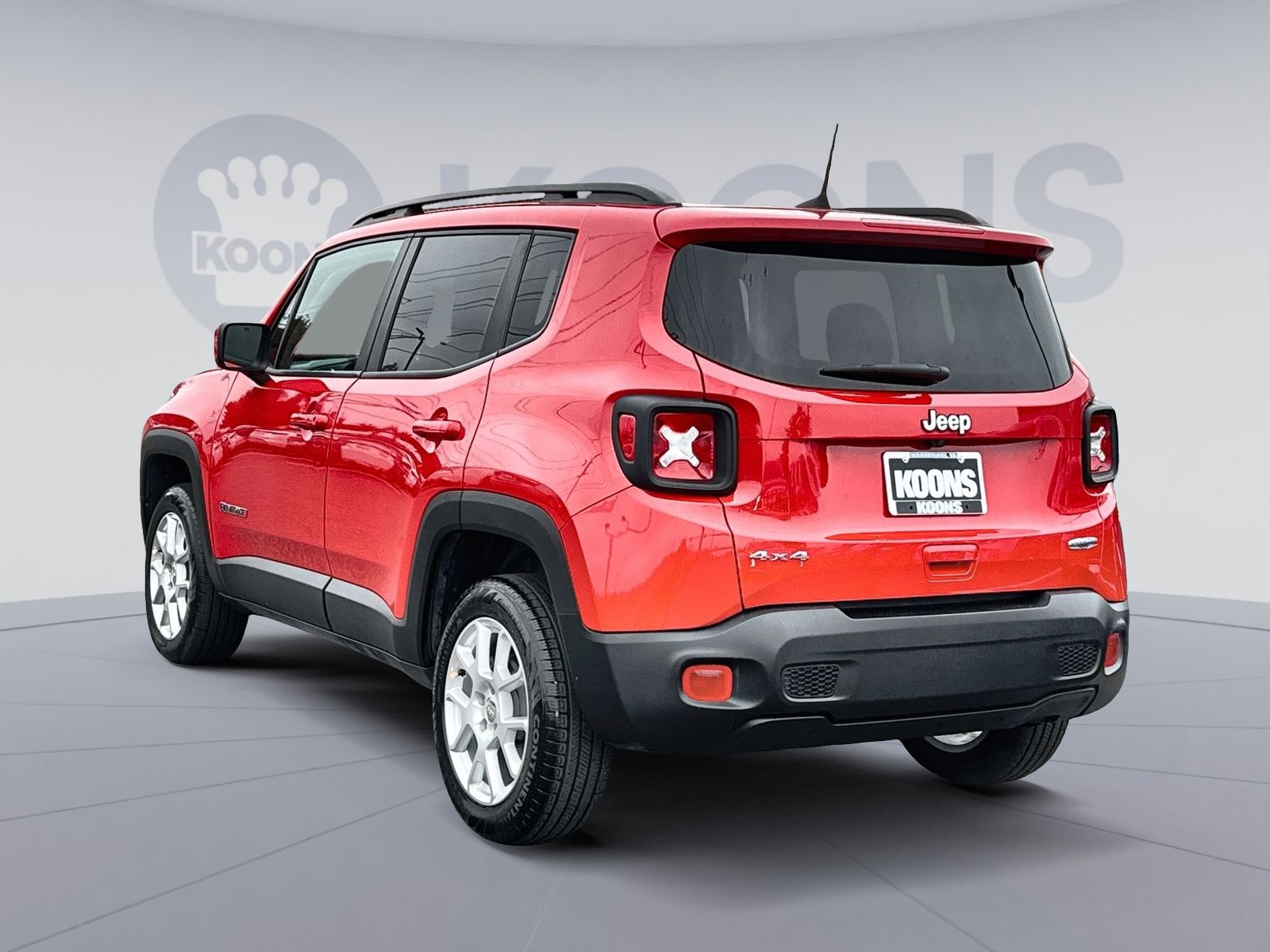 Used 2020 Jeep Renegade Latitude w/ Cold Weather Group image 4