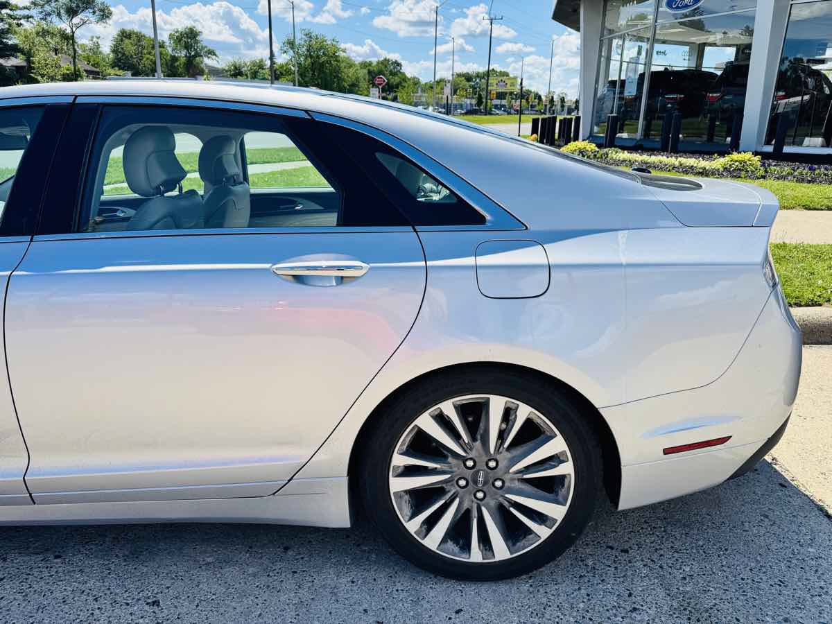 Used 2017 Lincoln MKZ Reserve w/ Climate Package AWD/4WD image 7