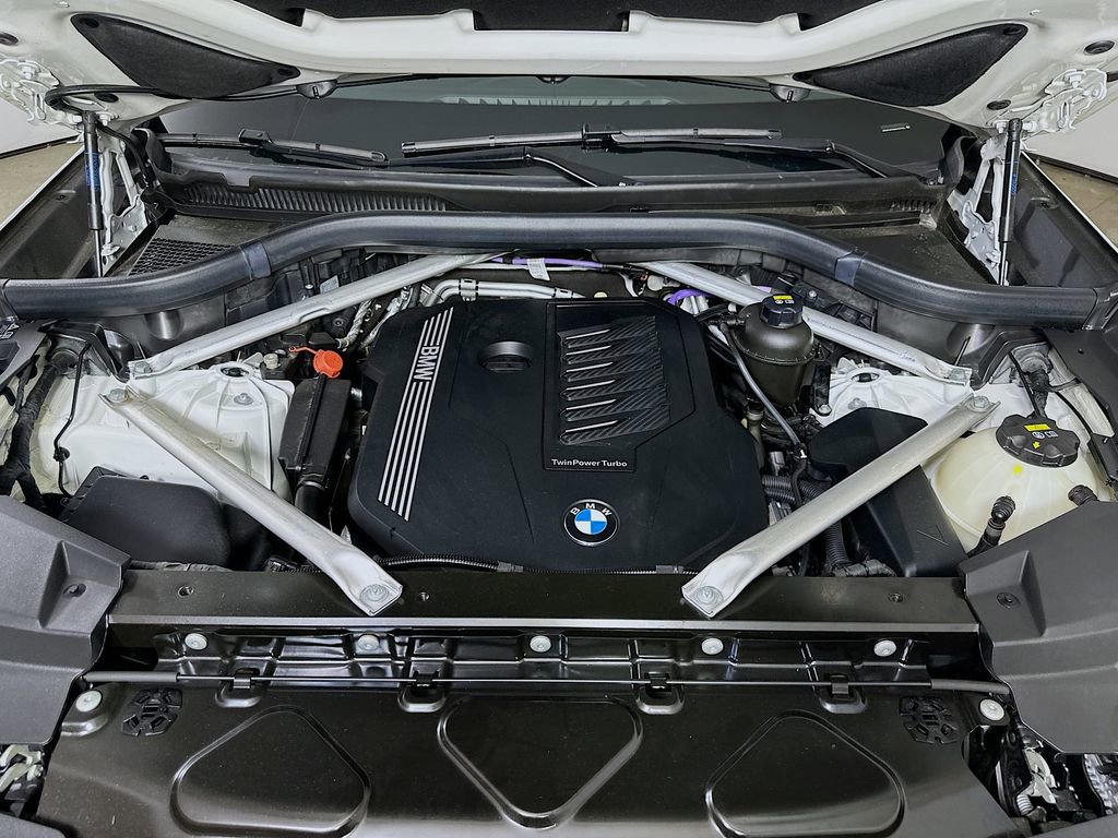 Used 2022 BMW X5 sDrive40i RWD image 9