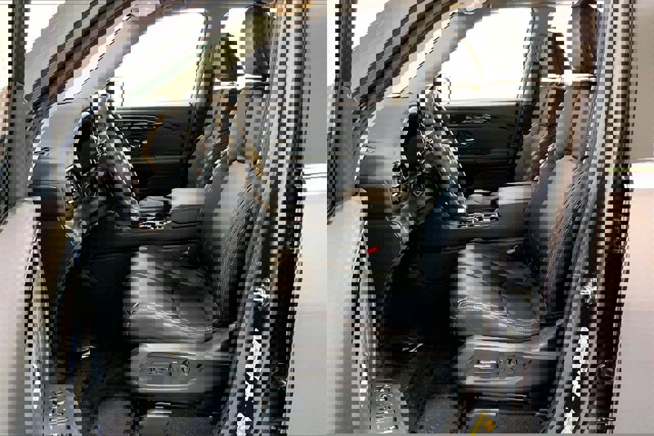 Used 2024 Honda Pilot EX-L image 17