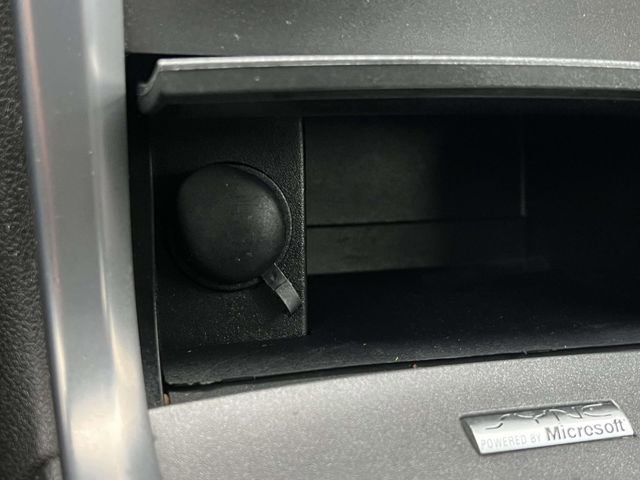 Used 2011 Lincoln MKZ image 28