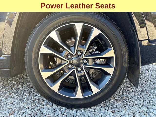 Used 2024 Jeep Grand Cherokee Overland w/ Luxury Tech Group IV AWD/4WD image 9