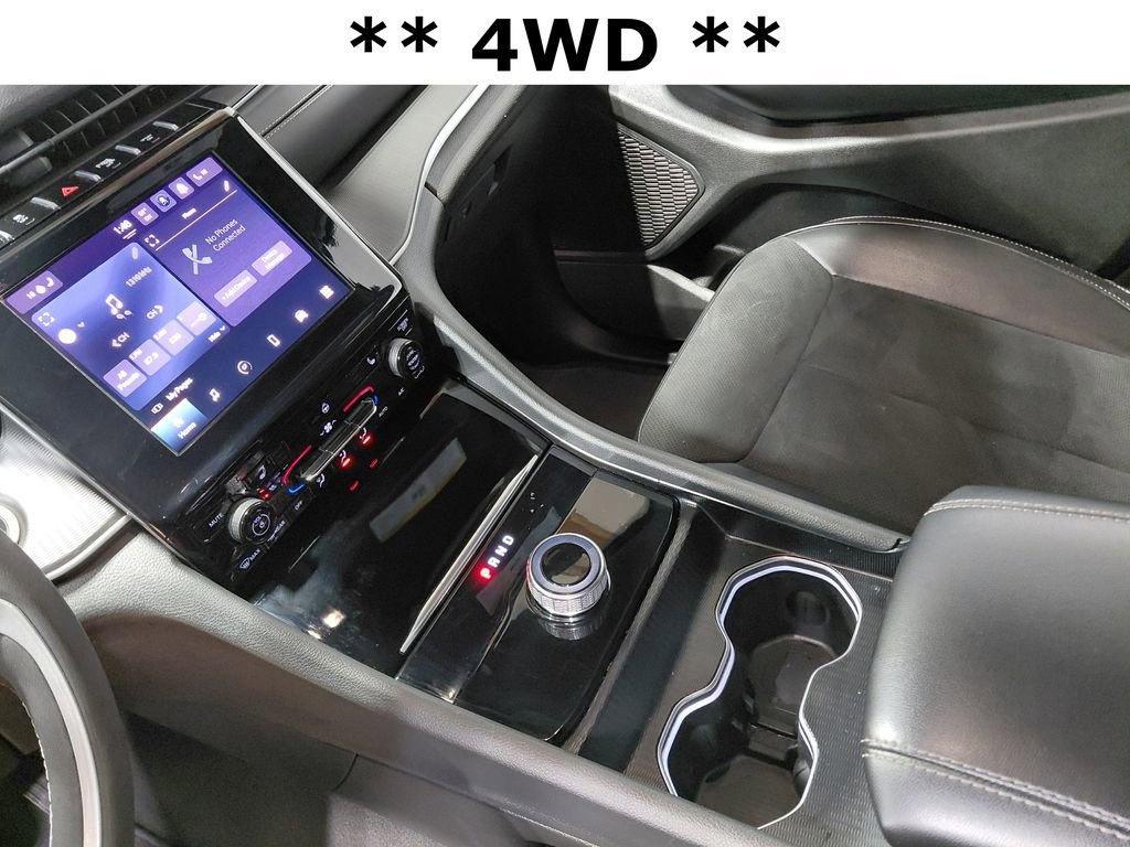 Used 2024 Jeep Grand Cherokee L Laredo AWD/4WD image 5