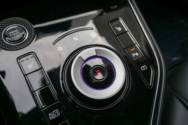 Certified 2025 Kia Niro EX image 24