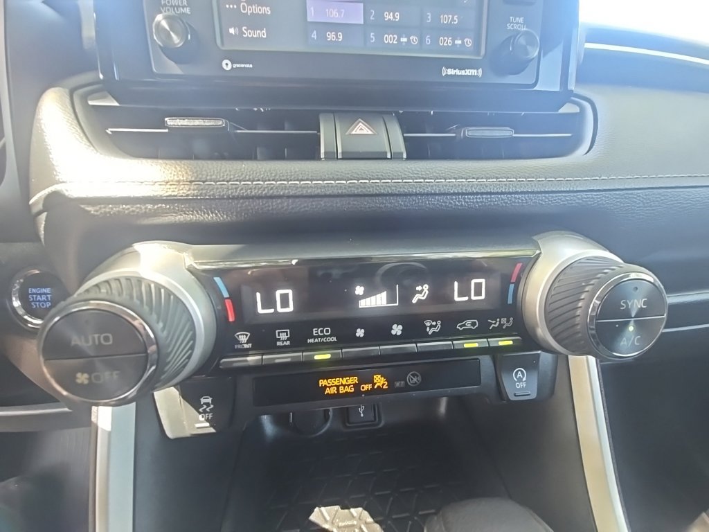 Used 2020 Toyota RAV4 XLE FWD image 24