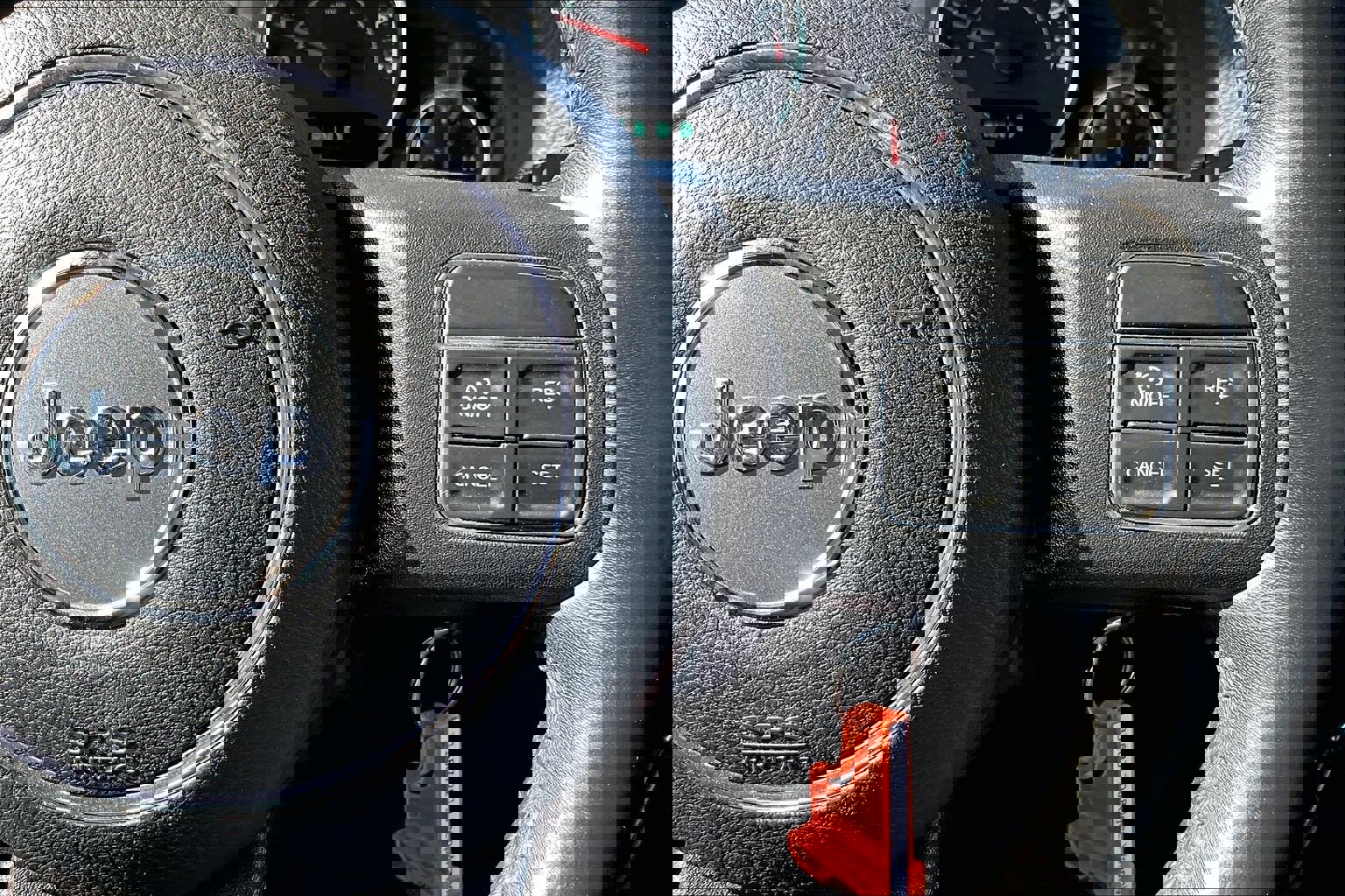 Used 2018 Jeep Wrangler Sahara w/ Connectivity Group image 17