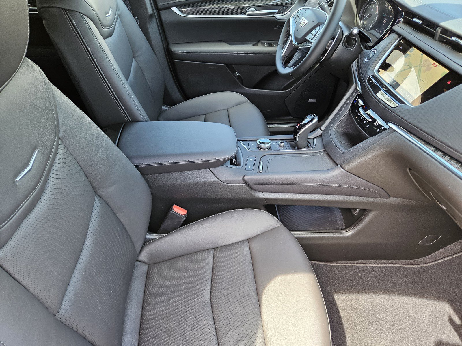 New 2026 Cadillac XT5 Sportv AWD/4WD image 9