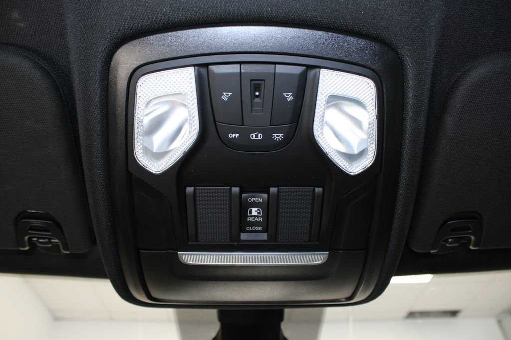 Used 2022 RAM 1500 Big Horn AWD/4WD image 8