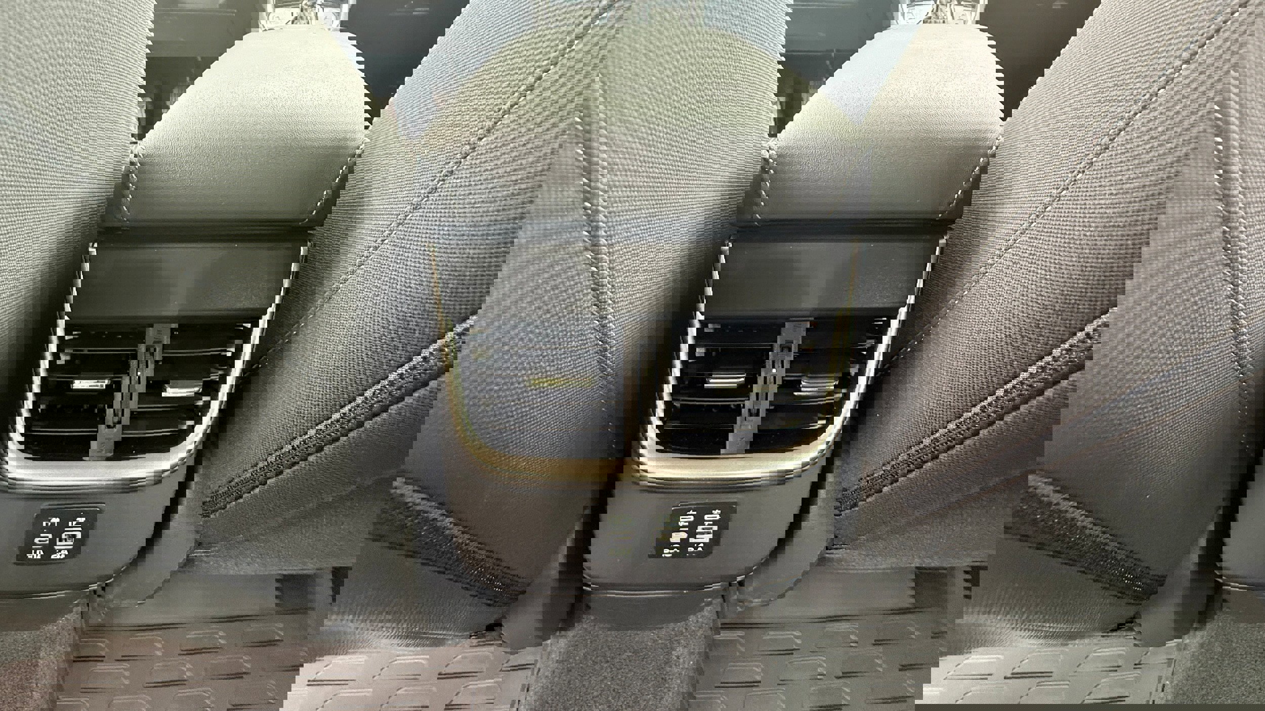 Used 2025 Subaru Legacy Premium w/ Popular Package #1A image 15