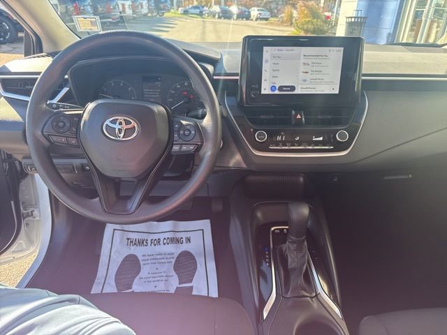 Used 2023 Toyota Corolla LE image 25
