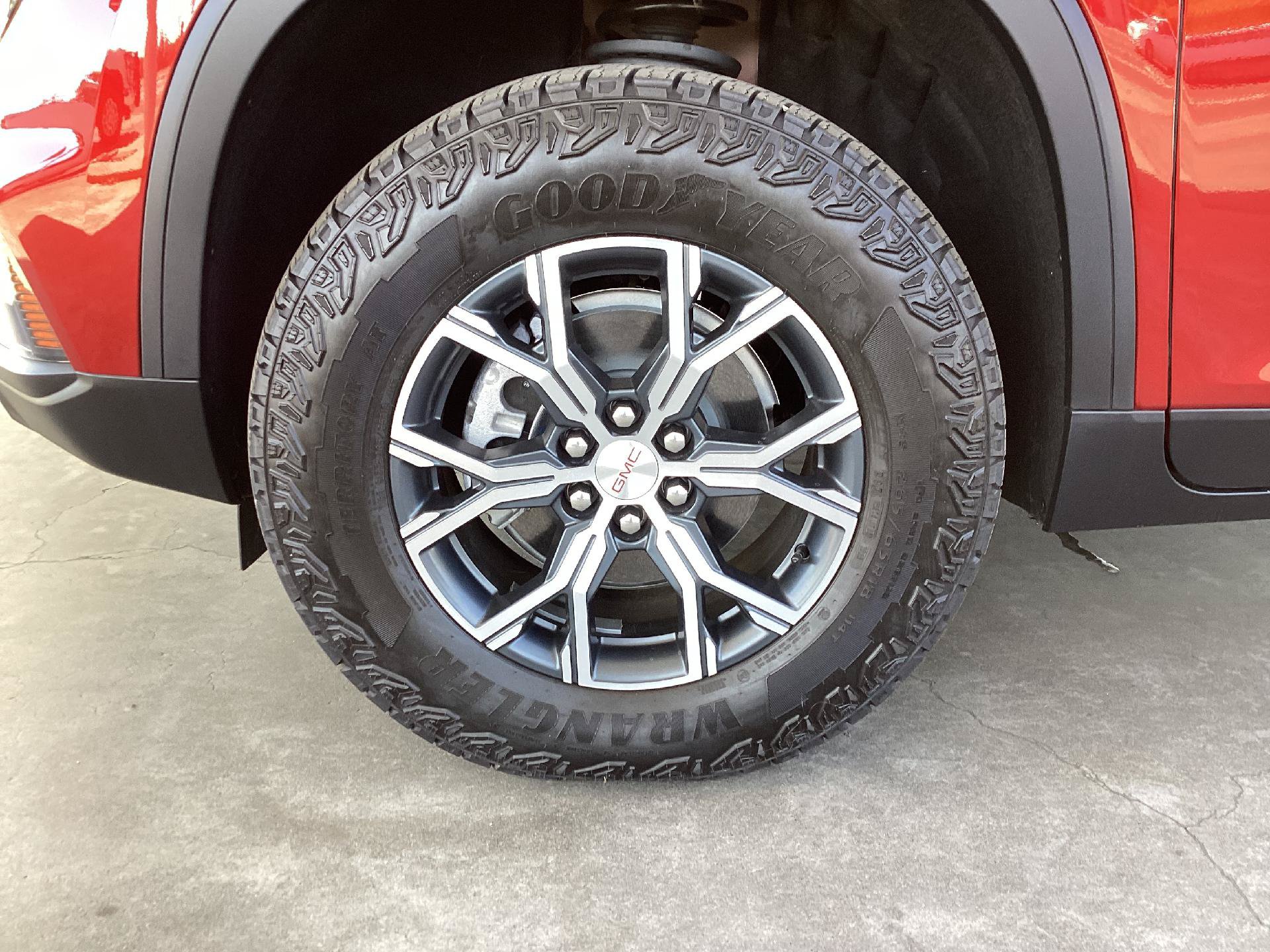 New 2025 GMC Acadia AT4 AWD/4WD image 19