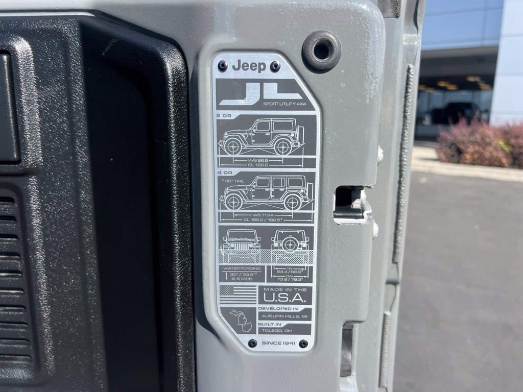 Used 2021 Jeep Wrangler Sport AWD/4WD image 27
