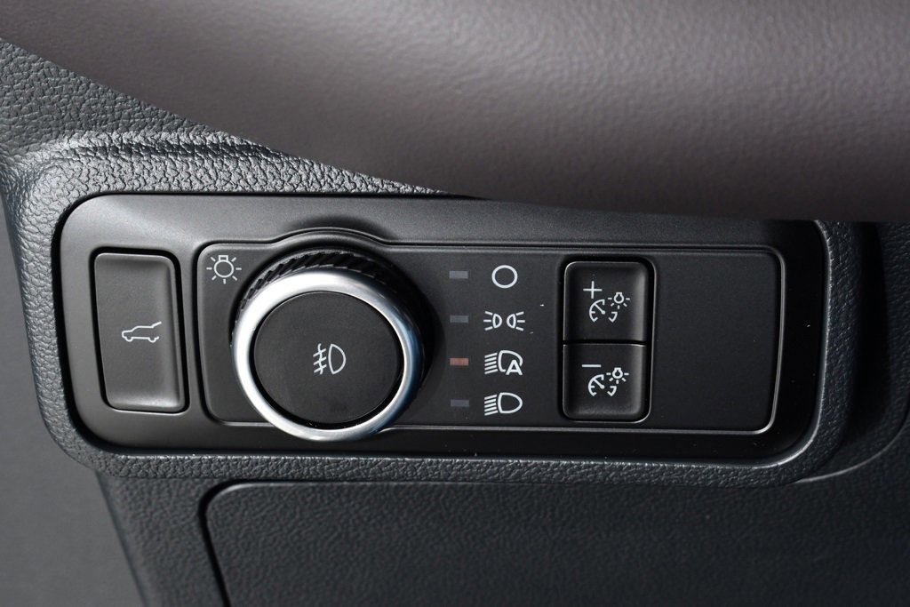 New 2026 Ford Explorer Platinum w/ LUX Leather Package image 32