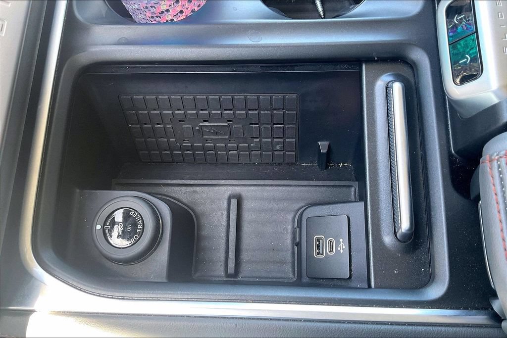 Used 2025 Ford Expedition Active AWD/4WD image 33