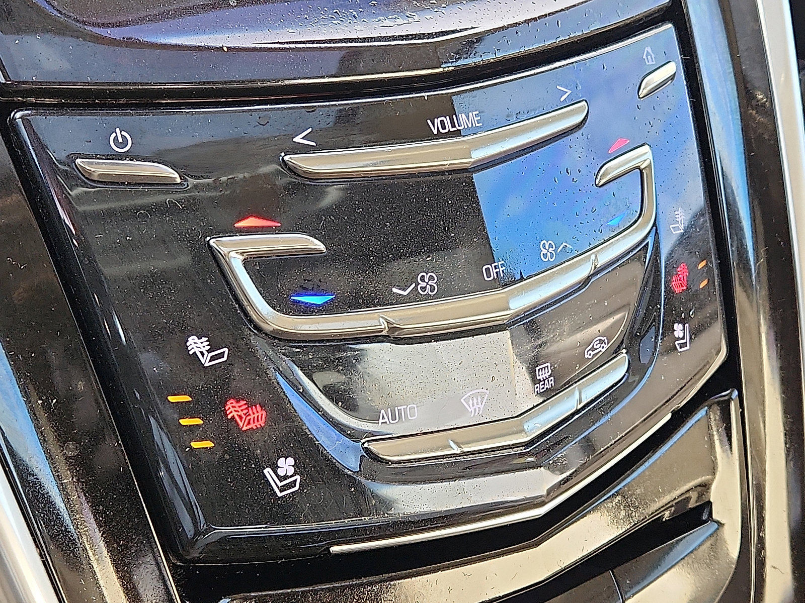 Used 2020 Cadillac Escalade Premium Luxury image 20