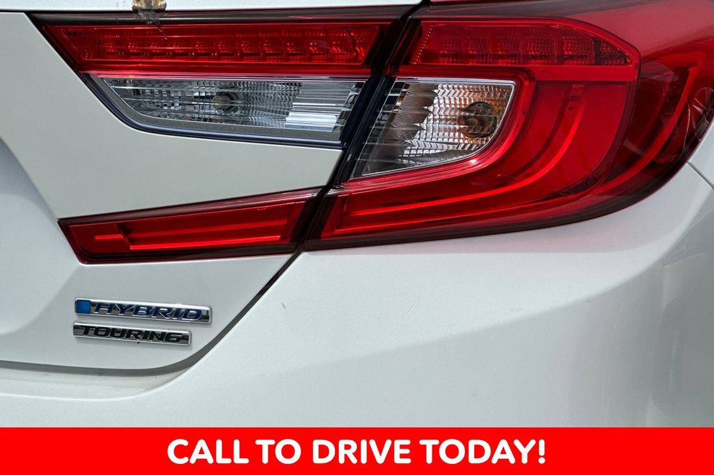 Used 2018 Honda Accord Touring image 25