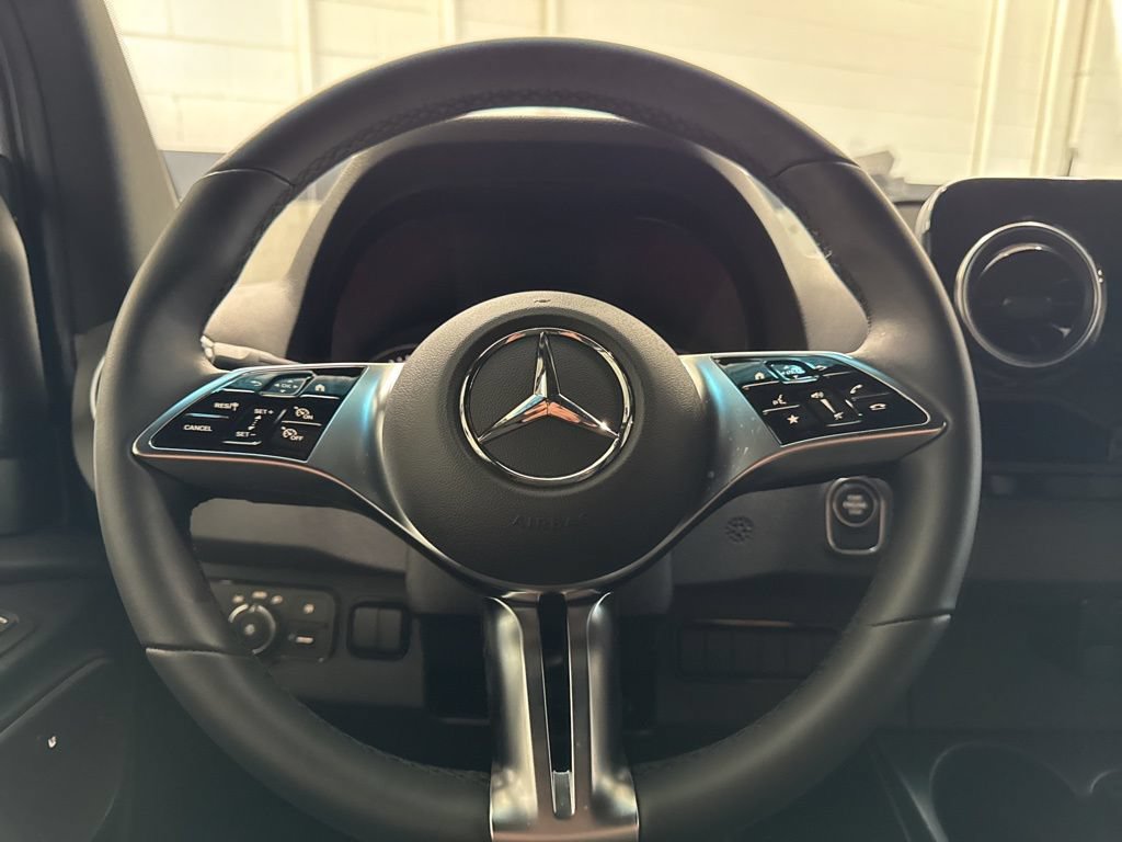 Used 2025 Mercedes-Benz Sprinter 3500 image 34