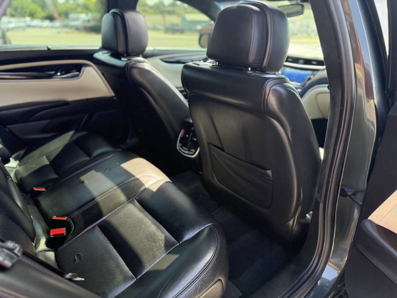 Used 2013 Cadillac XTS Platinum image 19