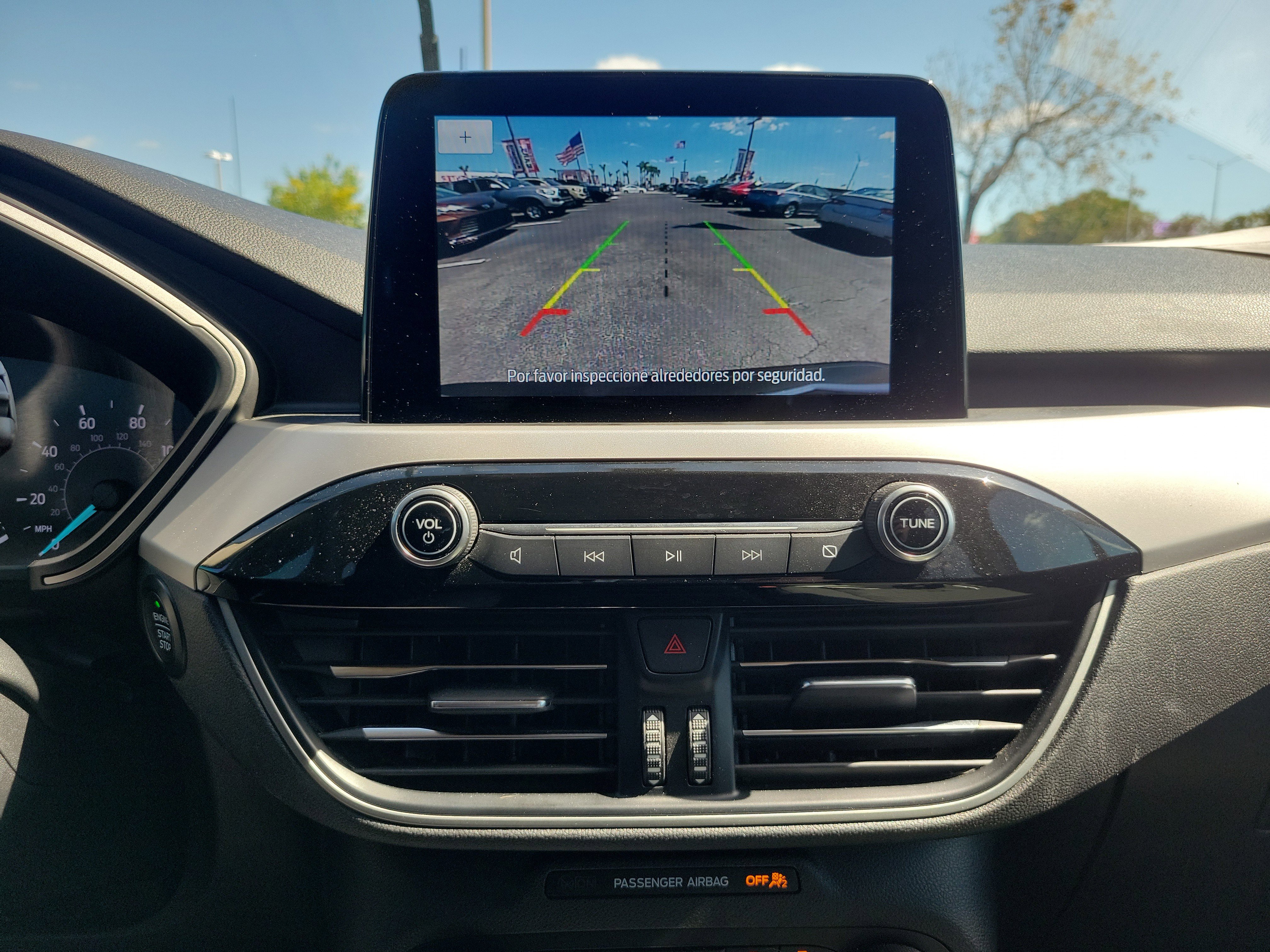 Used 2020 Ford Escape SE image 26