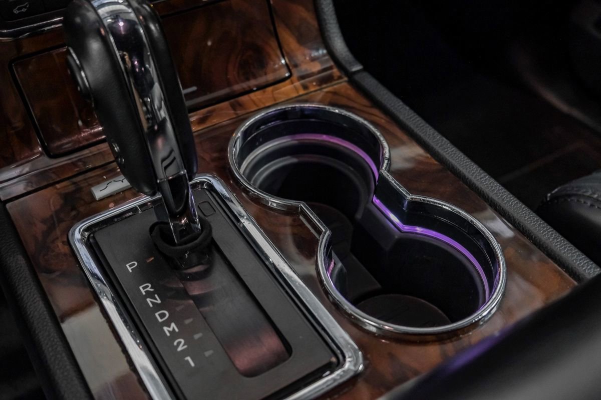 Used 2016 Lincoln Navigator Select image 17