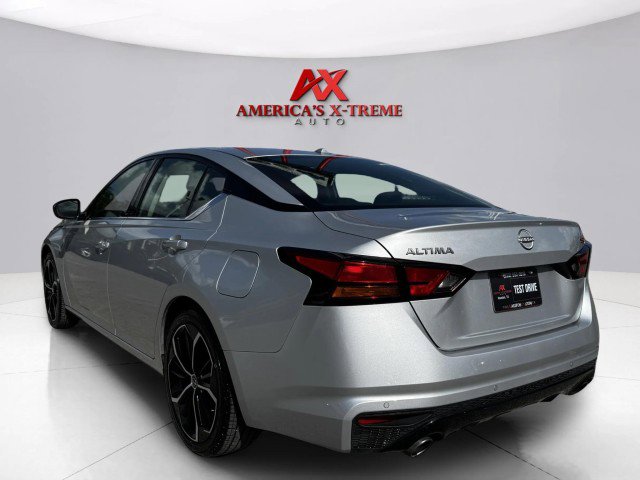Used 2024 Nissan Altima 2.5 SR image 3