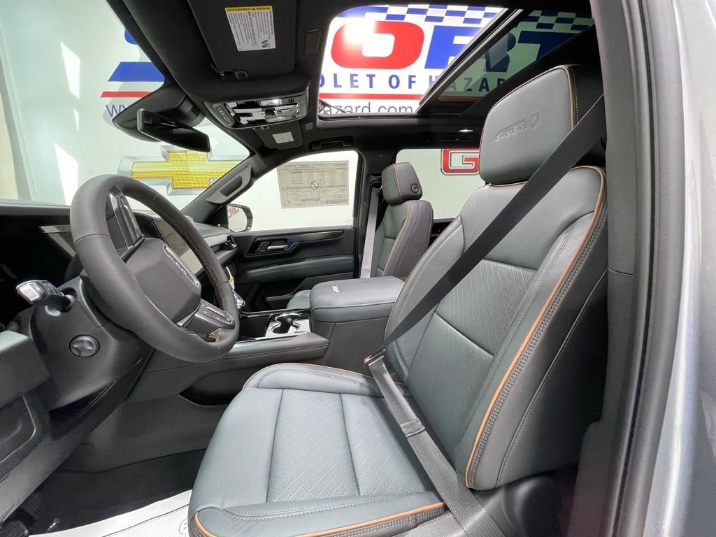 New 2026 GMC Yukon XL AT4 image 19